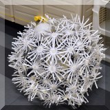 DL08. Hanging light fixture. 